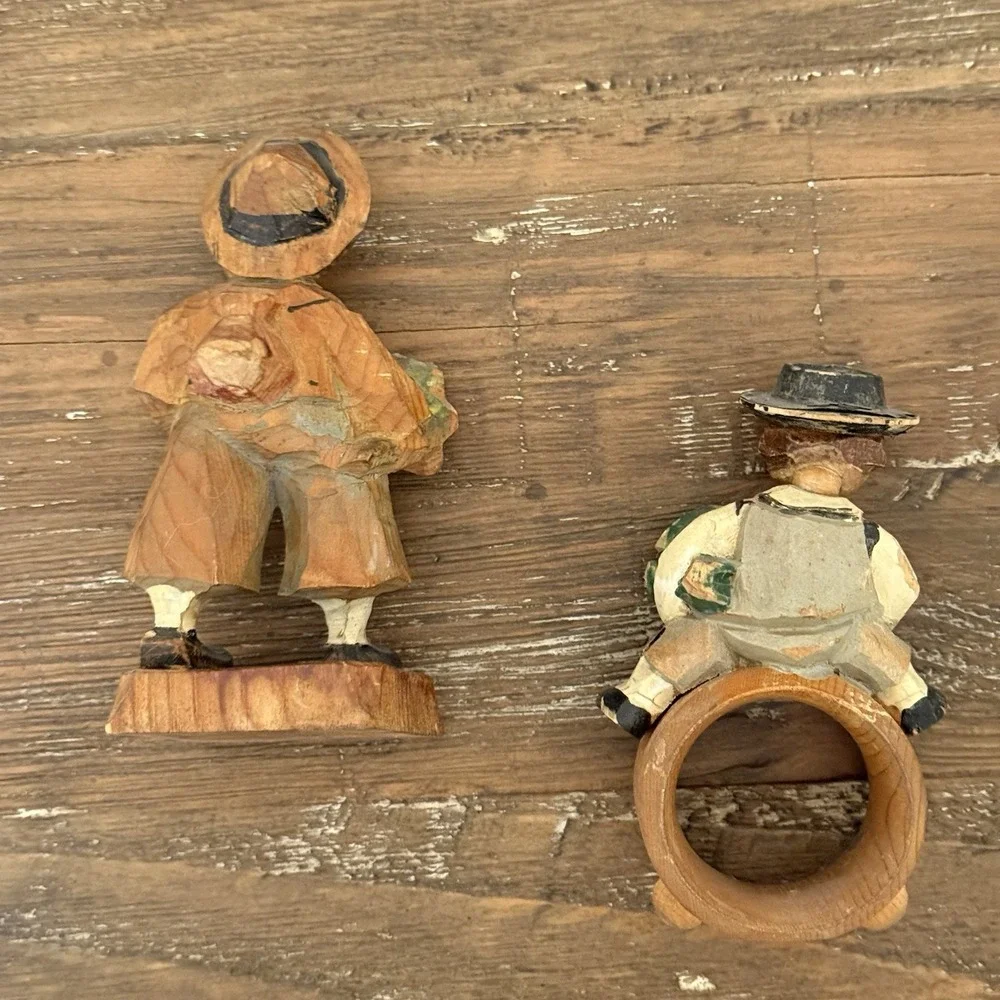 VTG Italy ANRI? Folk Art Wood Carved Napkin Ring + Figurine Mid Century Read